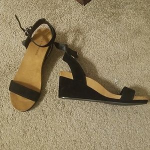 Lucky brand wedge sandals